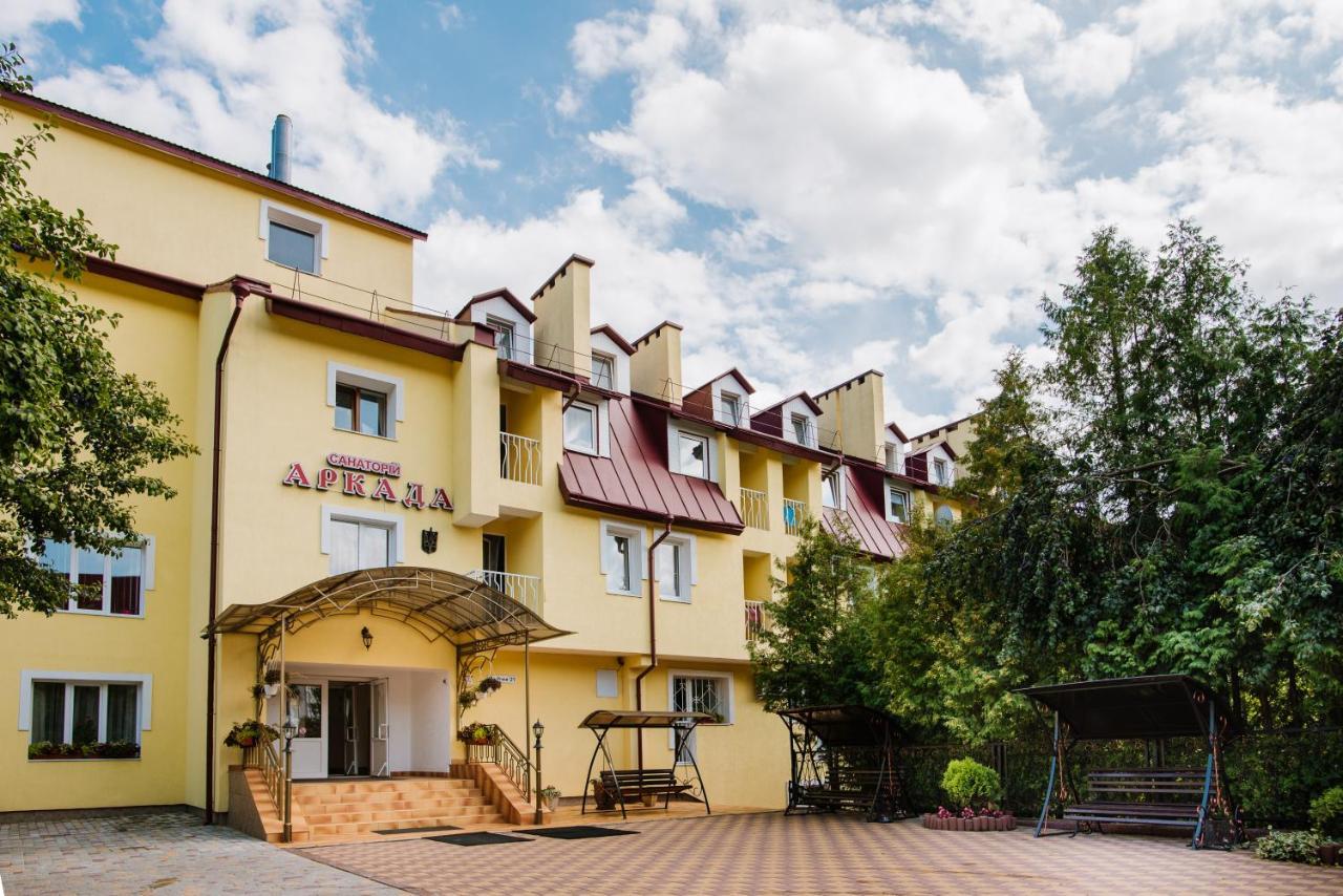 Arkada Sanatorium Otel Truskavets Dış mekan fotoğraf